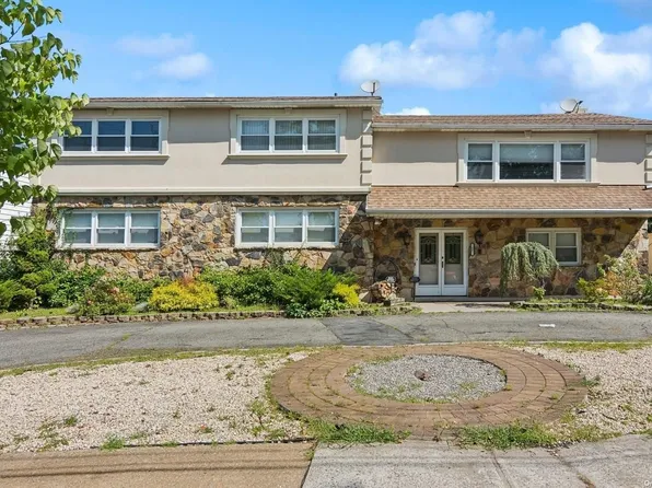 17 Everton Avenue, Staten Island, NY 10312
