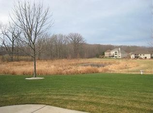 6628 Medley Dr, Racine, WI 53402