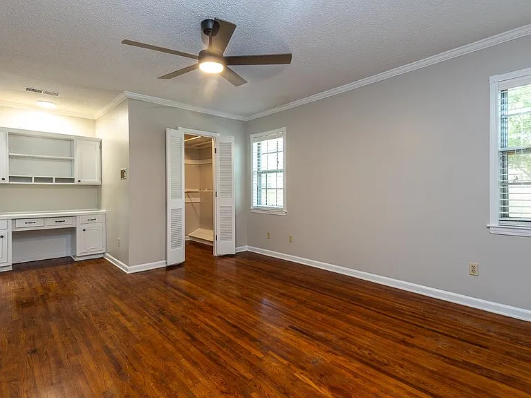 1539 Brookside Dr — Photo 5