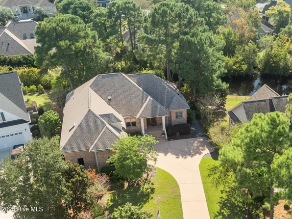 2945 Moorings Way SE, Southport, NC 28461