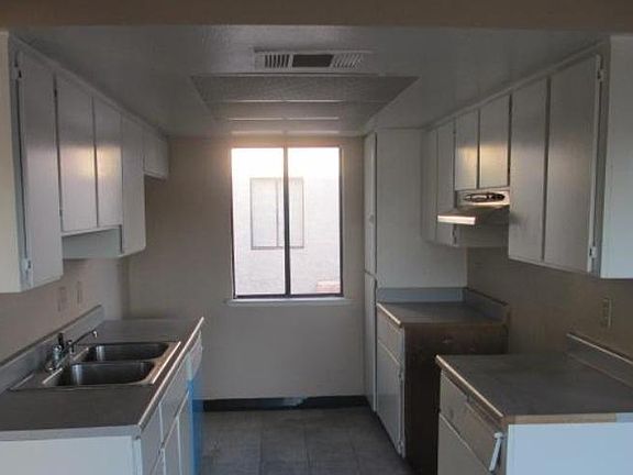 5th image of 4341 Gannet Cir Unit 170