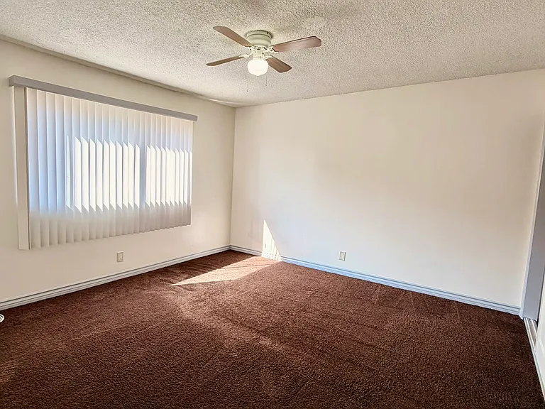 925 Enterprise — Photo 36