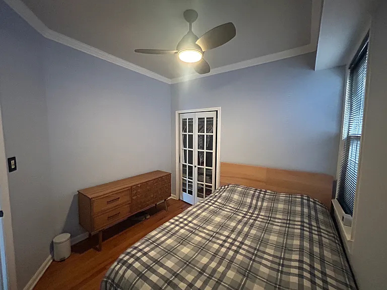 424 11th St NE #202 — Photo 12