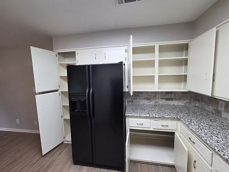 807 Hudler St — Photo 15