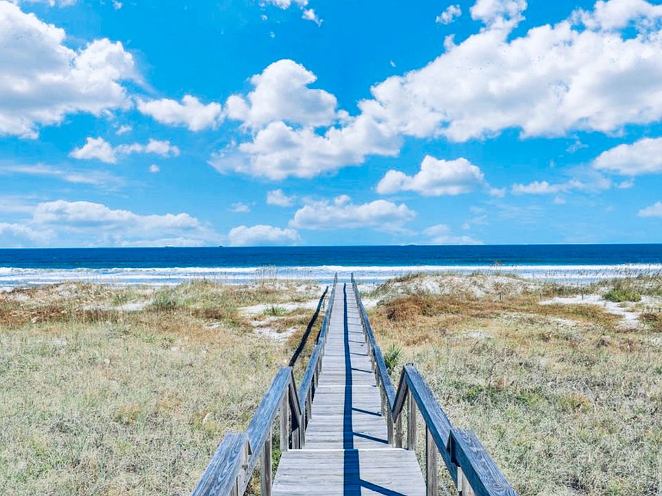 Community Private boardwalk 