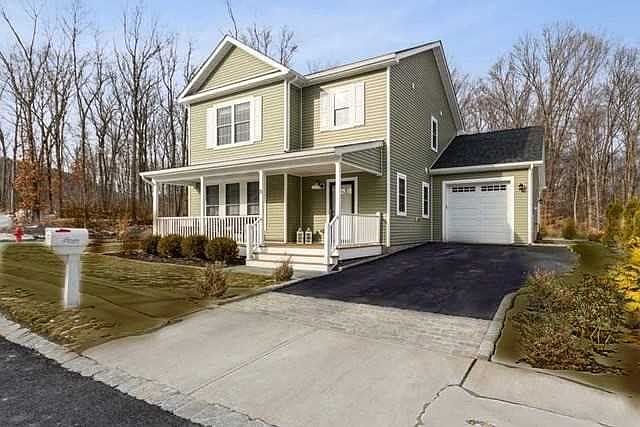 1st image of 11 Alex Ct
