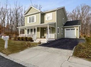 11 Alex Ct, Highland, NY 12528