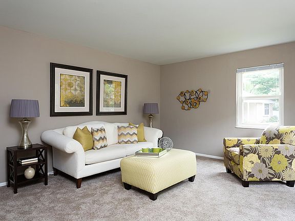 Formal living at it's best!