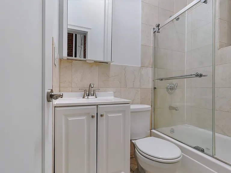 219 E 89th St #1E — Photo 9