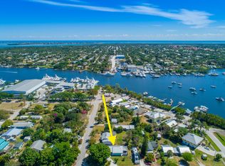 4218 SE Bayview St, Stuart, FL 34997