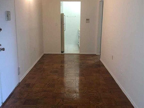 4th image of 100 Clinton Ave APT 2B