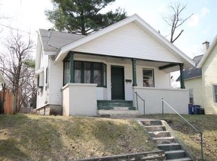 926 Oakhill St SE, Grand Rapids, MI 49507