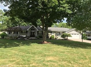 5747 Canterbury Rd, New Franklin, OH 44319