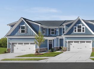 9450 Ivey Ln, Olmsted Falls, OH 44138