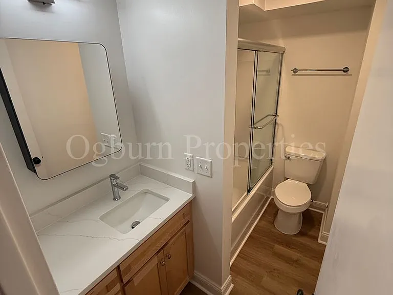 803001- MED FOUNDATION APTS — Photo 20