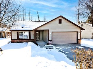 6338 Cooper Pointe Dr, Indianapolis, IN