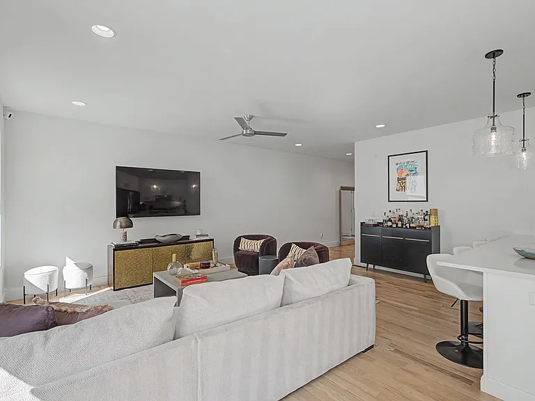 206 Ben Allen Rd #4 — Photo 7