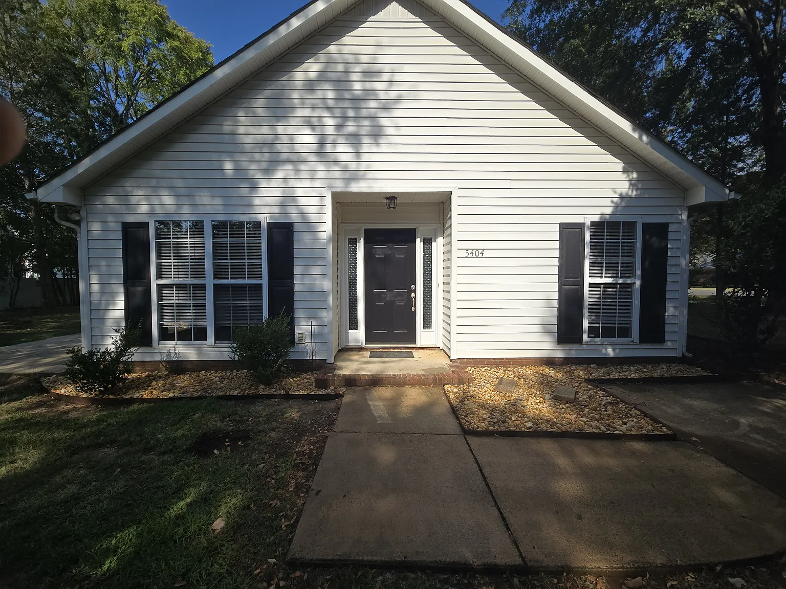 5404 Carmel Rd — Photo 2