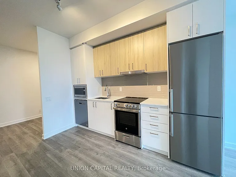 50 Upper Mall Way #1403 — Photo 17