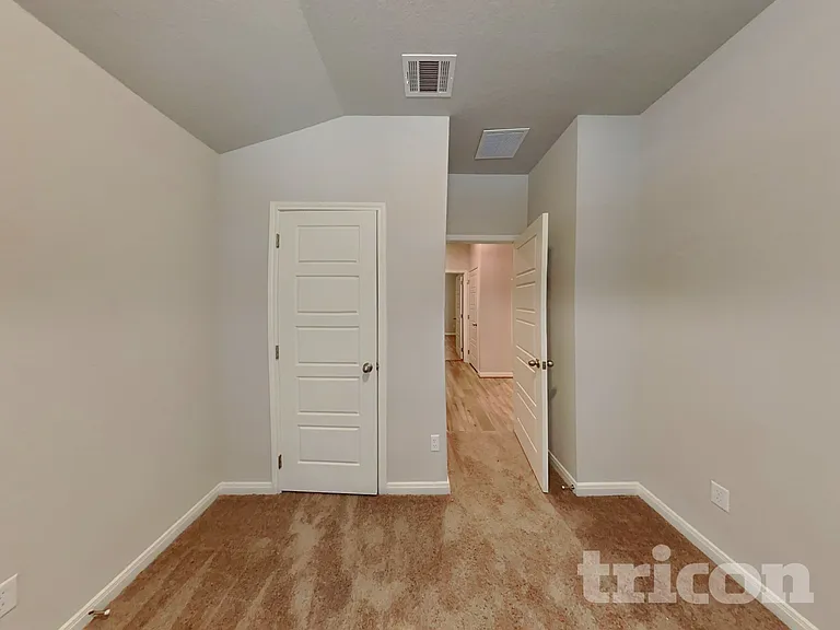 13623 Emerson Way — Photo 11