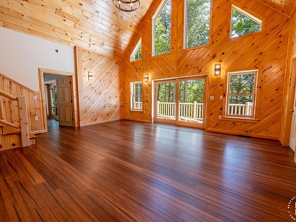 3rd image of 12 Boquet Dr