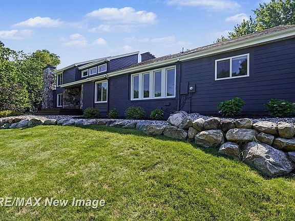 2nd image of 7190 Dark Lake Dr