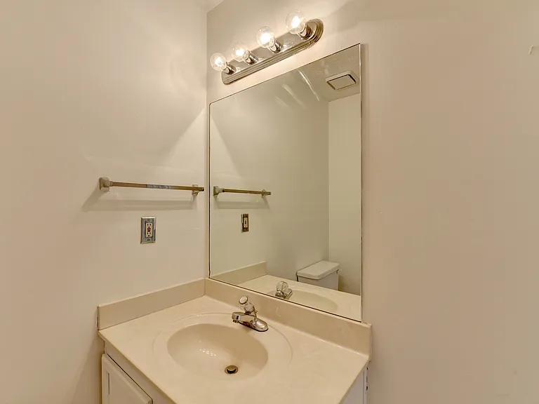 3945 Genoa Ct — Photo 33