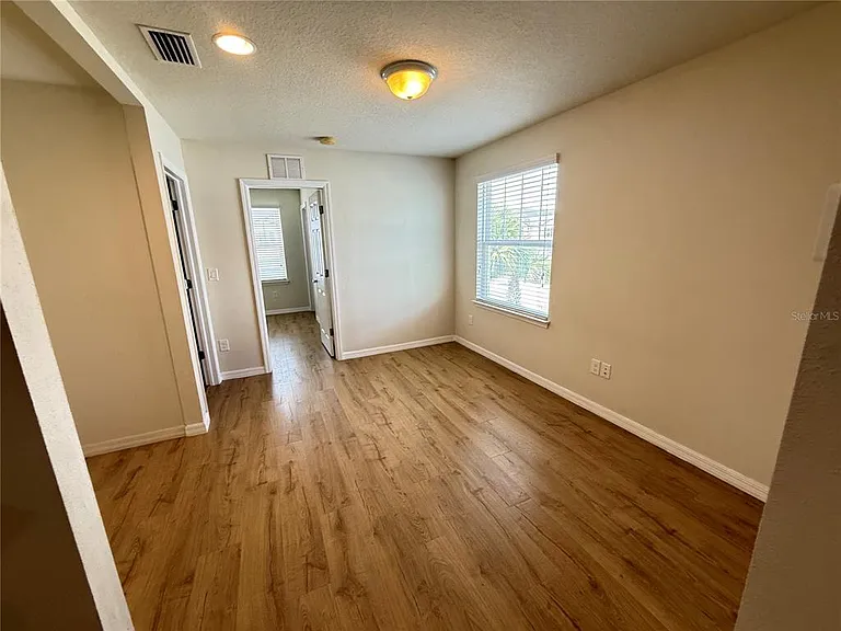 9154 Hillcroft Dr — Photo 36