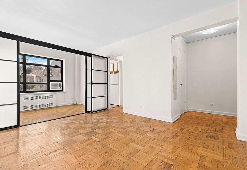 2nd image of 100 Remsen St APT 5