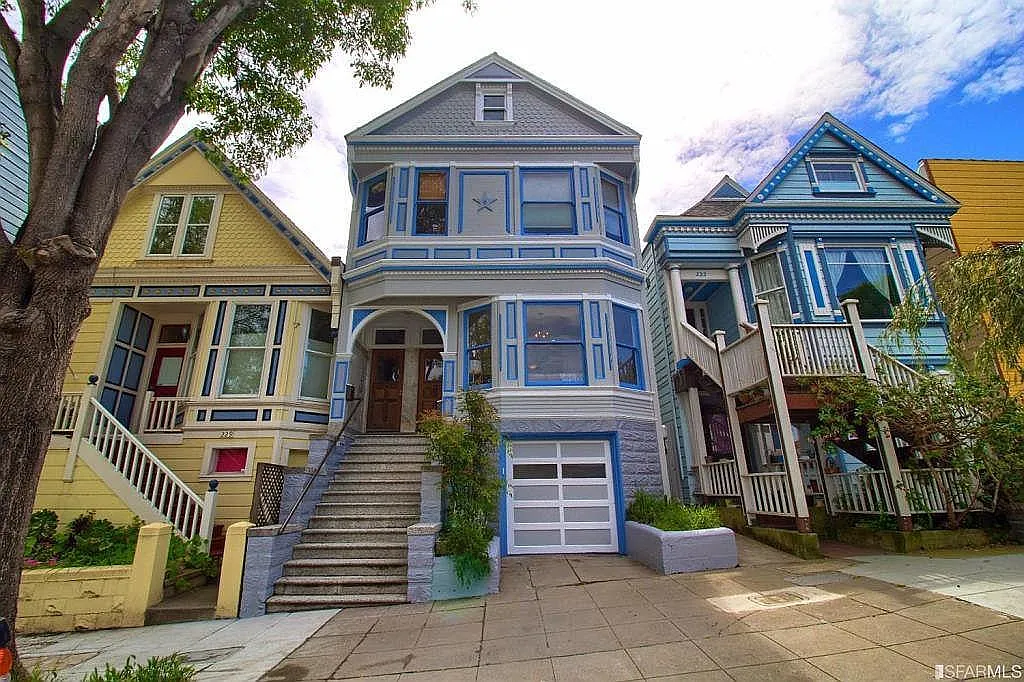 2 bed, $6,250 — Photo 2