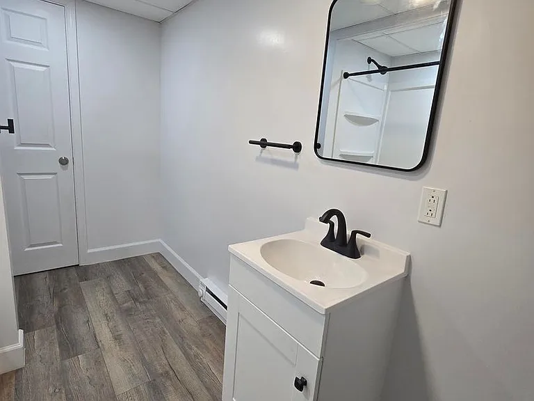 29 McCulloh St — Photo 11