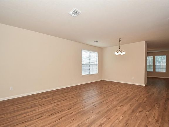 3rd image of 21502 Tallow Grove Ln