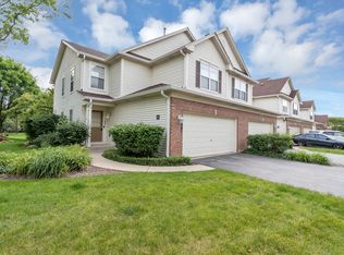 1481 Keystone Ct, Elgin, IL 60120