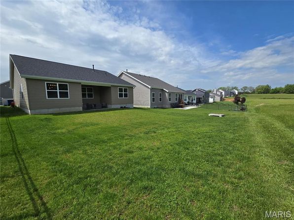 134 Liberty Valley Dr, Foristell, MO 63348