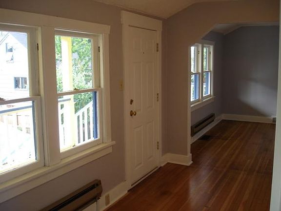3rd image of 10716 Stone Ave N #B