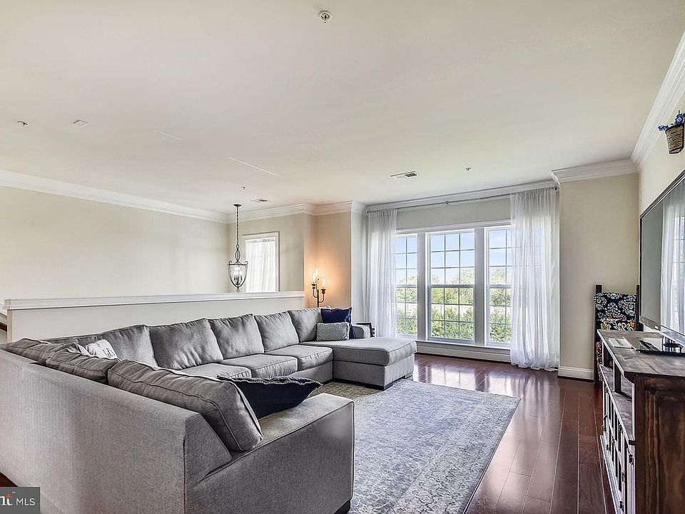 42825 Burrell Sq, Ashburn, VA 20147 Zillow