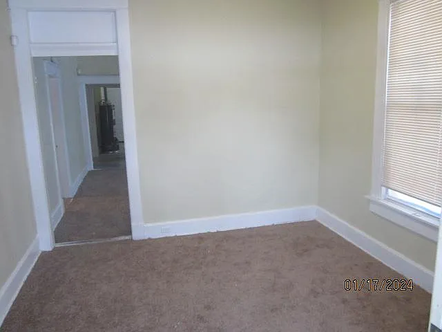 878 Stafford Ave — Photo 3