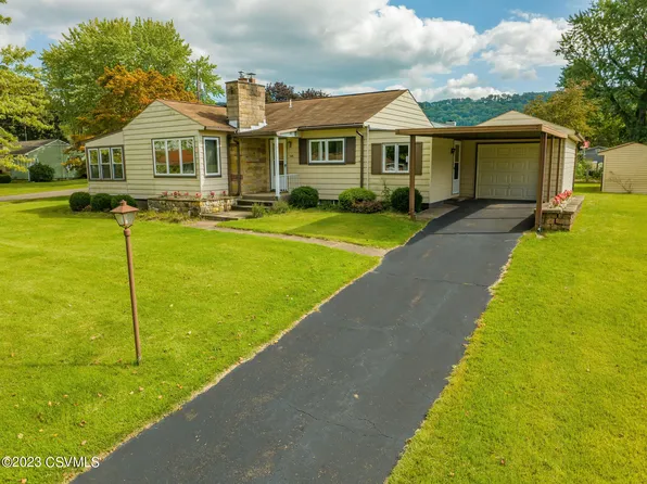 105 Nottingham Rd, Bloomsburg, PA 17815