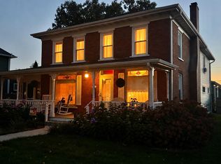 110 W Mason St, Lena, IL 61048