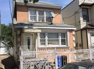 10233 135th St, South Richmond Hill, NY 11419