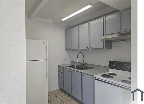 2107 S Granada Dr #3 — Photo 6