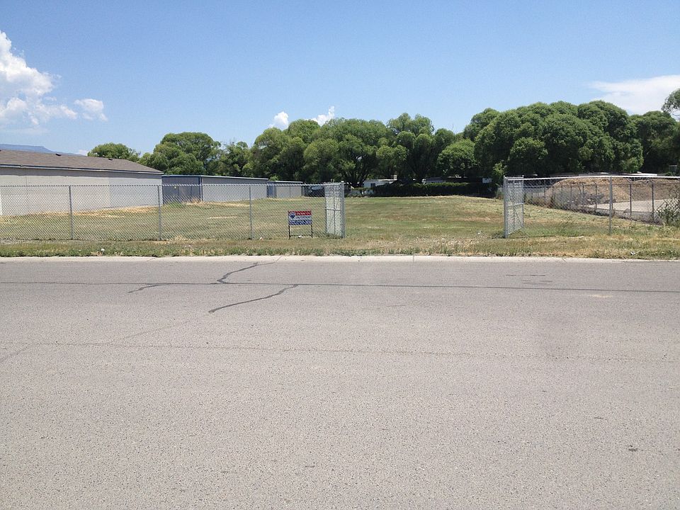 1st image of 3157 Perkins Dr