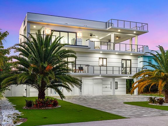 5th image of 136 Coco Plum Dr