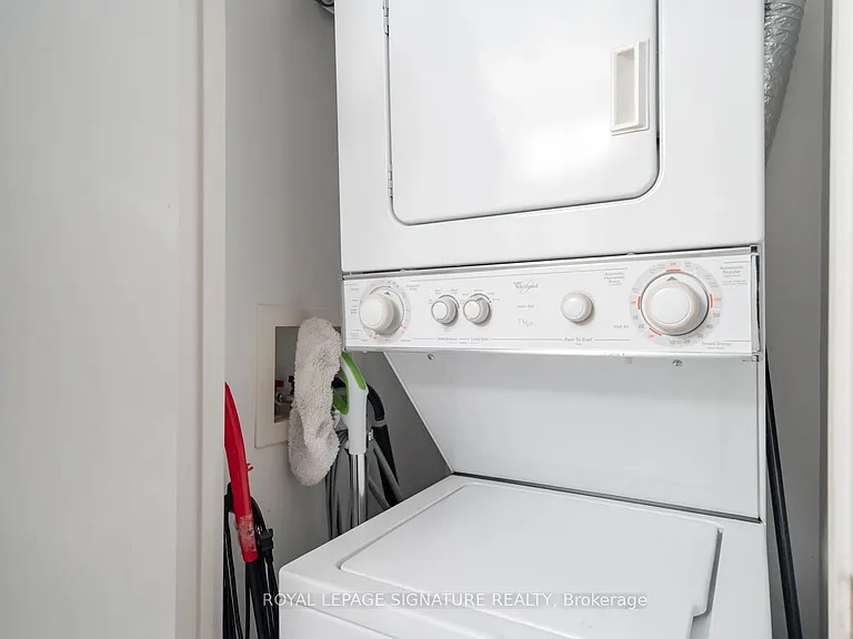 20 Joe Shuster Way #1208 — Photo 12