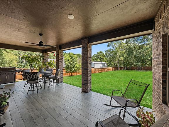 3rd image of 643 Southcreek Park