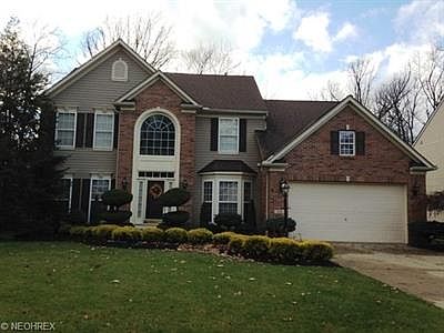 1st image of 210 Aster Pl