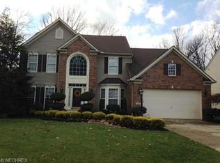 210 Aster Pl, Brunswick, OH 44212