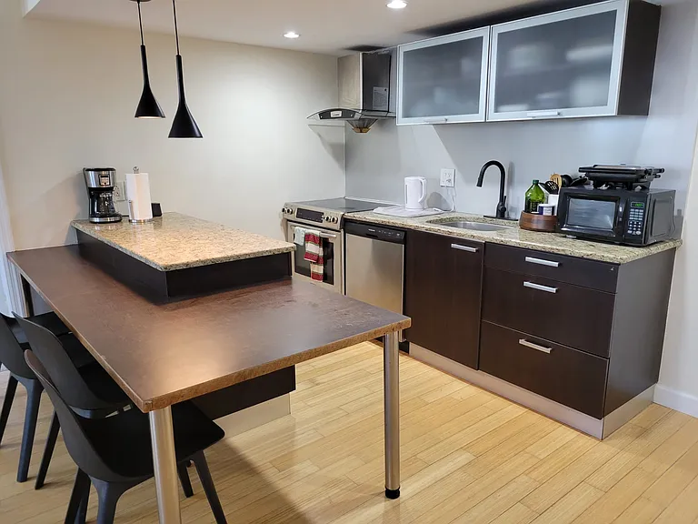 701 S Madison Ave #419 — Photo 4