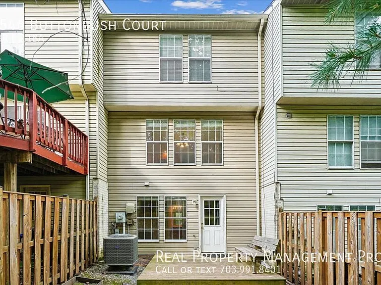 9546 Buttonbush Ct — Photo 2