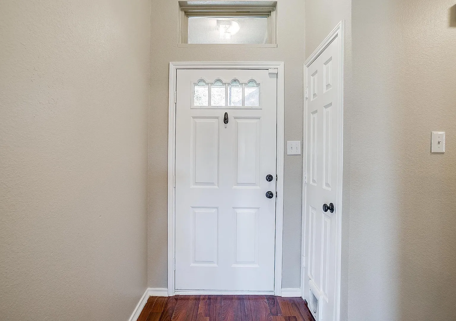 837 NW Park Meadow Ln — Photo 2